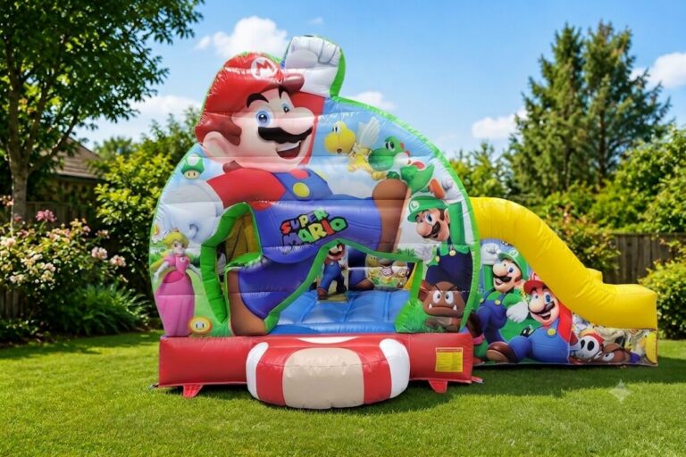 Parc gonflable Super Mario 4 x 3 m avec toboggan à louer